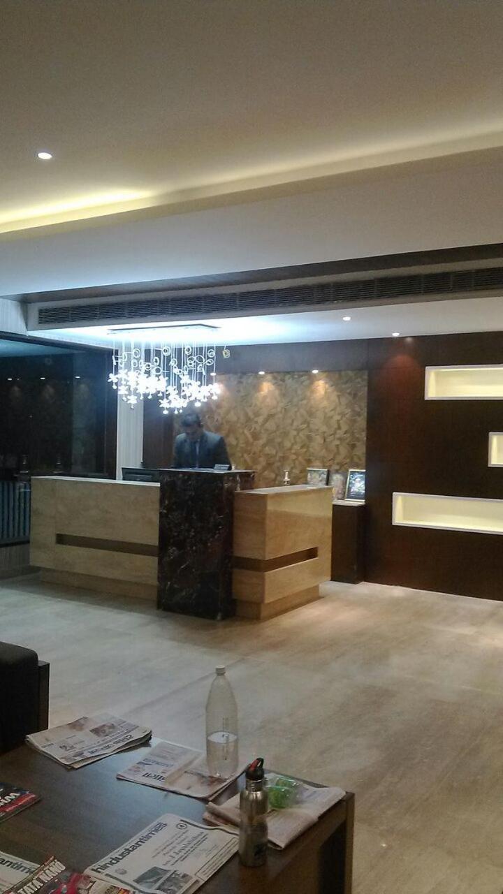 Season Hotel Найнитал Экстерьер фото